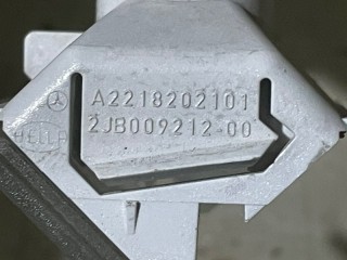 Плафон подсветки багажника, ориг. номер A2218202101, Mercedes-Benz S-Класс W221 long 2009-2013