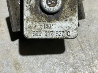 Кронштейн, ориг. номер 8E0317827C, Audi A4 B7 2004-2009