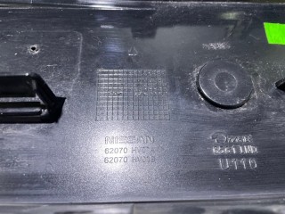 Накладка решетки радиатора, ориг. номер 62070HV01A, Nissan Qashqai