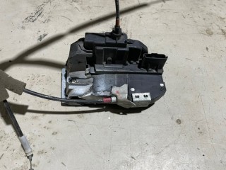 Замок двери правый, ориг. номер 82500BA60A, Nissan Juke F15