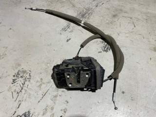 Замок двери правый, ориг. номер 82500BA60A, Nissan Juke F15