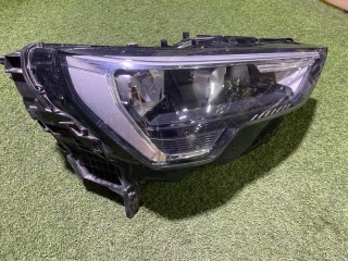 Фара передняя правая, ориг. номер 83A941012, Audi Q3