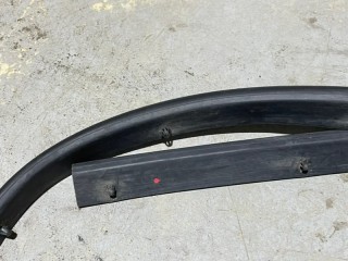 Уплотнитель капота, ориг. номер 554001361AA, jaecoo j7 2023-2026