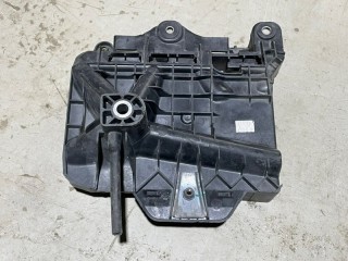 Кронштейн АКБ, ориг. номер 6C0915331D, Volkswagen Polo 5 2009-2014