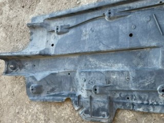 Защита днища правая, ориг. номер 6RU825202A, Volkswagen Polo 5 2009-2014