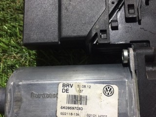 Мотор стеклоподъемника задний левый, ориг. номер 5K0959703D, Volkswagen Golf R line MK6 VI 6