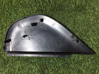 Накладка на торпедо правая, ориг. номер 5K0858248D, Volkswagen Golf R line MK6 VI 6
