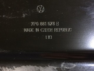 Кронштейн крепления кресла правый, ориг. номер 7P0881678B, Volkswagen Touareg NF II 2 2014-2018