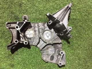 Кронштейн вспомогательных механизмов, ориг. номер YLU102950, Rover 75 1999-2003