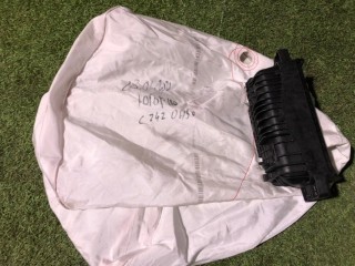 Подушка в торпедо, ориг. номер 7P6880204C, Volkswagen Touareg NF II 2 2010-2014