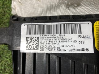 Подушка в торпедо, ориг. номер 7P6880204C, Volkswagen Touareg NF II 2 2010-2014