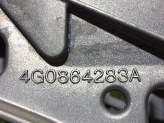 Кронштейн подлокотника, ориг. номер 4G0864283A, Audi A7 C7 2010-2014