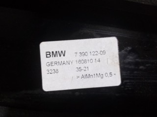 Накладка центральной стойки передняя правая, ориг. номер 51337390122, BMW M5 CS F90