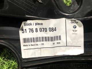 Уплотнитель капота правый, ориг. номер 51767349602, BMW M5 CS F90
