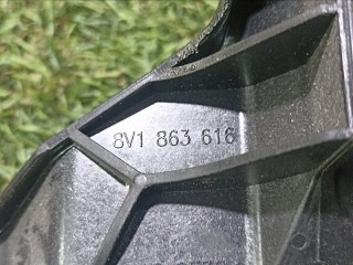 Кронштейн консоли правый, ориг. номер 8V1863616, Audi A3 8V 2016-2020