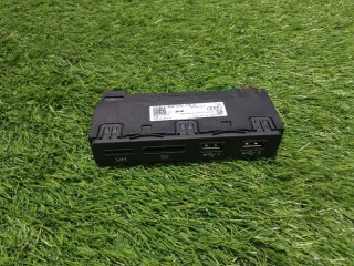 Разъем мультимедиа USB, ориг. номер 4N0035736A, Audi A6 C8 2018-2023