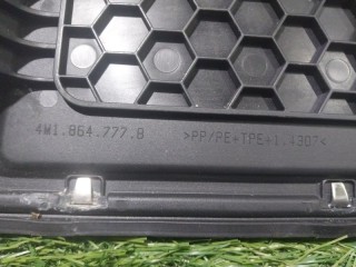 Накладка упора для ног, ориг. номер 4M1864777B, Audi Q7 II 4M 2015-2019