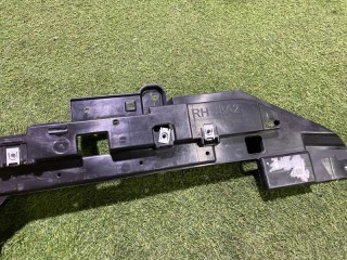 Кронштейн багажника правый, ориг. номер LR128563, Land Rover Velar L560 2017-2023