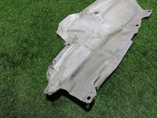 Экран тепловой(защита), ориг. номер 4M0825692D, Audi Q7 4M 2019-2024