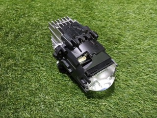 Линза фары передняя правая, ориг. номер 4M0941040, Audi Q7 4M 2019-2024