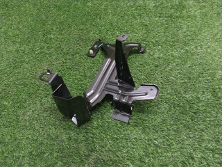 Опора шторки багажника левая, ориг. номер 51477438253, BMW X5 G05 2018-2023
