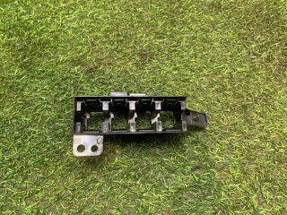 Кронштейн блока кнопок, ориг. номер 684921KK0A, NISSAN X-TRAIL T32 2013-2019