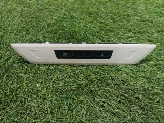 Кнопка памяти сидений передняя левая, ориг. номер 61316826748, BMW 5 G30 LCI G30 Lci