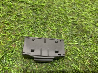 Кнопка обогрева сидений задняя левая, ориг. номер 61319364671, BMW 5 G30 LCI G30 Lci