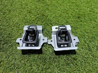 Крючок багажника задний, ориг. номер 749322U00A, NISSAN X-TRAIL T32 2013-2019