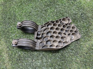 Кронштейн топливного фильтра., ориг. номер 13327208130, BMW X5 M 50D F15 2013-2018