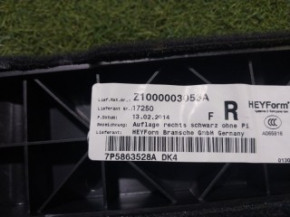 Накладка пола багажника правая, ориг. номер 7P5863528A, Porsche Cayenne GTS 958 2010-2014