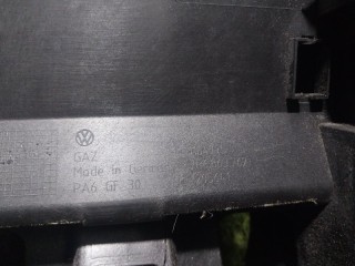 Кронштейн подлокотника, ориг. номер 7P6863762, Volkswagen Touareg NF