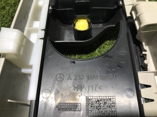 Накладка стойки двери правая, ориг. номер A2136907206, Mercedes-Benz E class W213 2016-2021