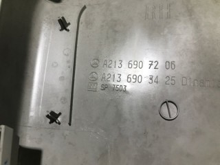 Накладка стойки двери правая, ориг. номер A2136907206, Mercedes-Benz E class W213 2016-2021