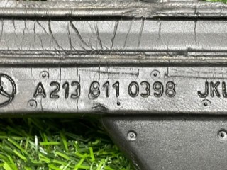 Уплотнитель зеркала передний левый, ориг. номер A2138110398, Mercedes-Benz E class W213 2016-2021