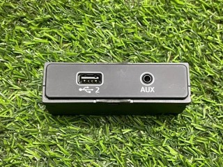 Разъем AUX USB, ориг. номер 8W0035708, Audi Q5 FY B5 NY 2017-2020