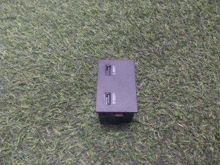 Разъем мультимедиа USB, ориг. номер 9Y0035736, Porsche Cayenne E3 9Y 959 2017-2023