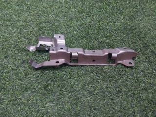 Кронштейн накладки стойки правый, ориг. номер 51437276792, BMW 3-Series F30 2015-2020
