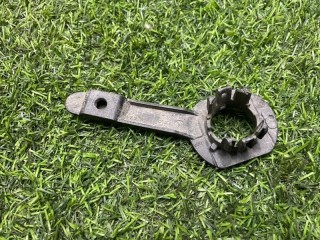 Кронштейн парктроника левый, ориг. номер 51127384565, BMW 3-Series F30 2015-2020