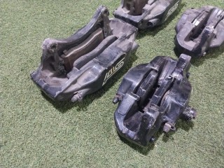 Комплект суппортов, ориг. номер 26292FG000, Subaru Impreza WRX STI