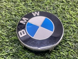 Эмблема крышки ДВС, ориг. номер 11147788967, BMW 3-Series F30 2015-2020