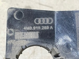 Кронштейн парктроника задний левый, ориг. номер 4M0919289A, Audi Q7 II 4M 2015-2019