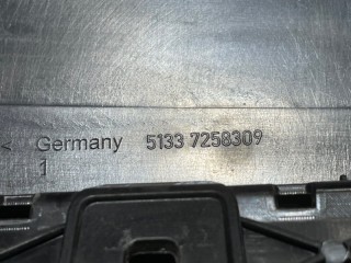 Накладка стойки двери передняя левая, ориг. номер 51337258309, BMW 3-Series F30 2015-2020