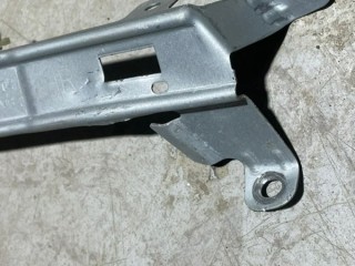 Кронштейн поручня задний правый, ориг. номер 51167221010, BMW 3-Series F30 2015-2020