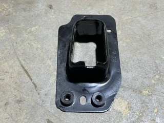 Кронштейн усилителя бампера передний правый, ориг. номер 6R0804182, Volkswagen Polo