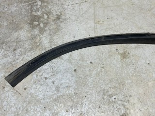 Уплотнитель двери задний правый, ориг. номер L5CG867370B, Jetta VS5