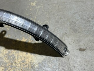 Повторитель поворота в зеркало левый, ориг. номер L5CG949101, Jetta VS5
