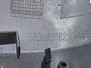 Накладка зеркала правая, ориг. номер 963741273R, Renault Sandero