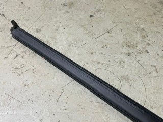 Уплотнитель стекла двери задний, ориг. номер 6600005269, Geely Coolray SX11 2019-2024
