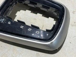 Накладка кулисы, ориг. номер 84642H0100, Kia Rio 4 2017-2020